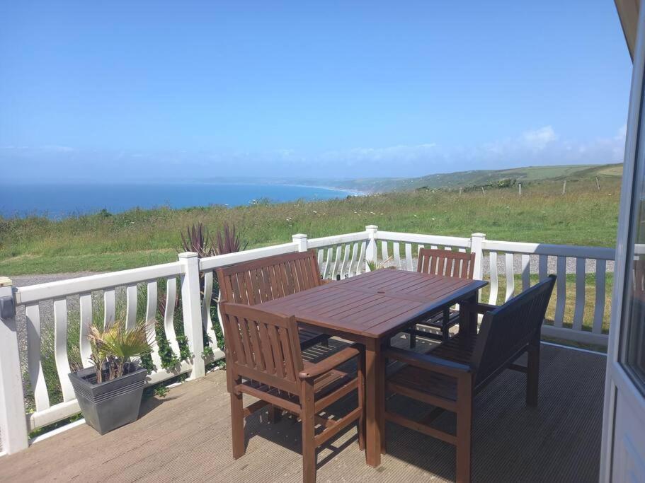 Bay View - Fantastic Views Of Whitsand Bay Torpoint Zewnętrze zdjęcie